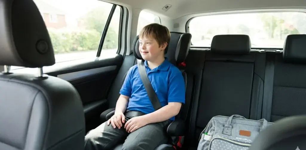 Child-riding-safely-in-a-back-seat-car-seat-1024x502